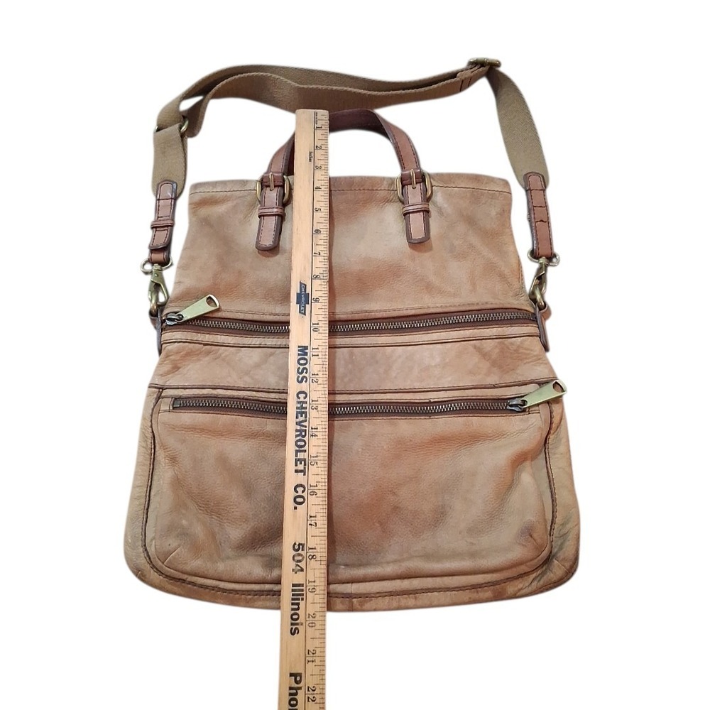 Fossil Explorer Tan Leather Fold Over Messenger Tote Crossbody Bag Unisex READ - Picture 14 of 15